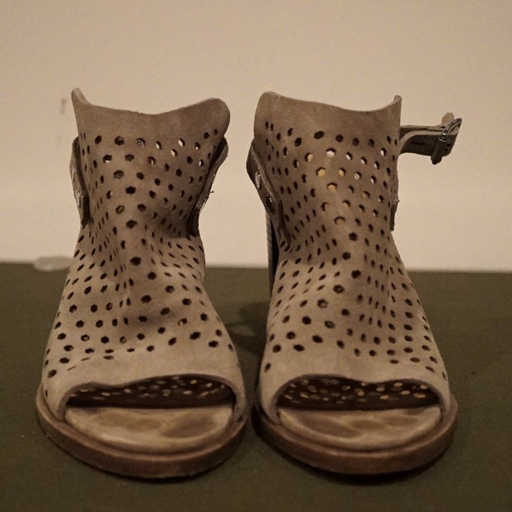 rag & bone “Wyatt” Slingback Sandal